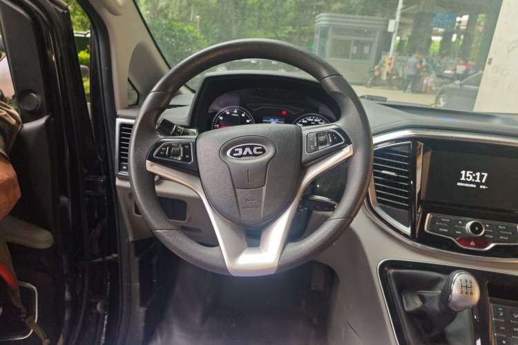 Used JAC Refine M4 2016 2.0L Manual Luxury Smart Version Steering Wheel