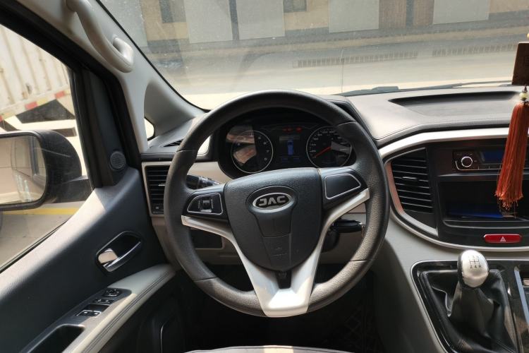 Used JAC Refine M4 2016 2.0L Manual Comfort Edition Steering Wheel