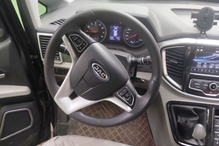 Used JAC Refine M4 2016 2.0L Manual Luxury Smart Version Steering Wheel