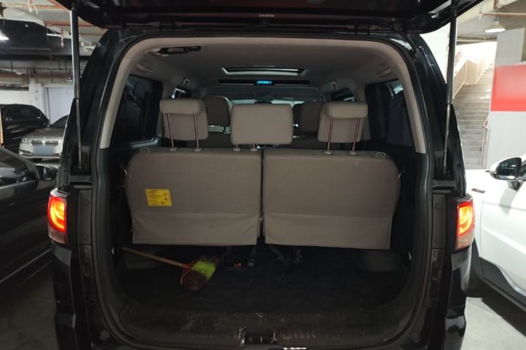 Used JAC Refine M4 2016 2.0L Manual Luxury Smart Version Trunk
