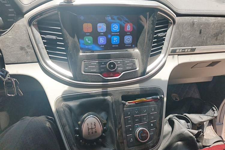 Used JAC Refine M4 2016 2.0L Manual Luxury Version Audio And AC Panel