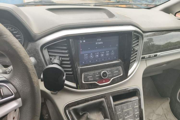 Used JAC Refine M4 2016 2.0L Manual Luxury Smart Version Audio And AC Panel