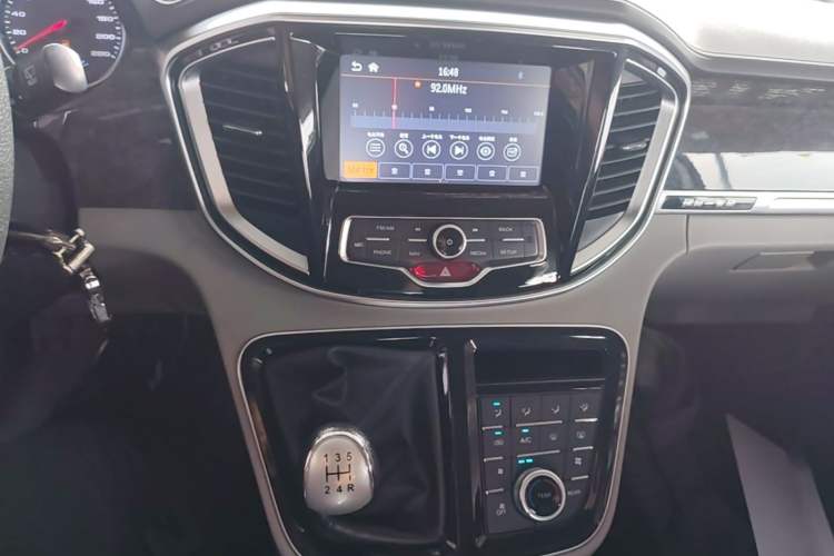 Used JAC Refine M4 2016 2.0L Manual Luxury Version Audio And AC Panel