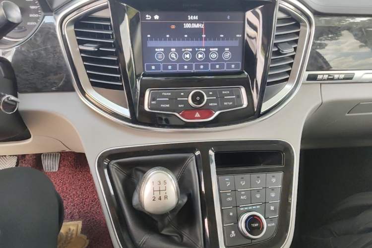 Used JAC Refine M4 2016 2.0L Manual Luxury Version Audio And AC Panel