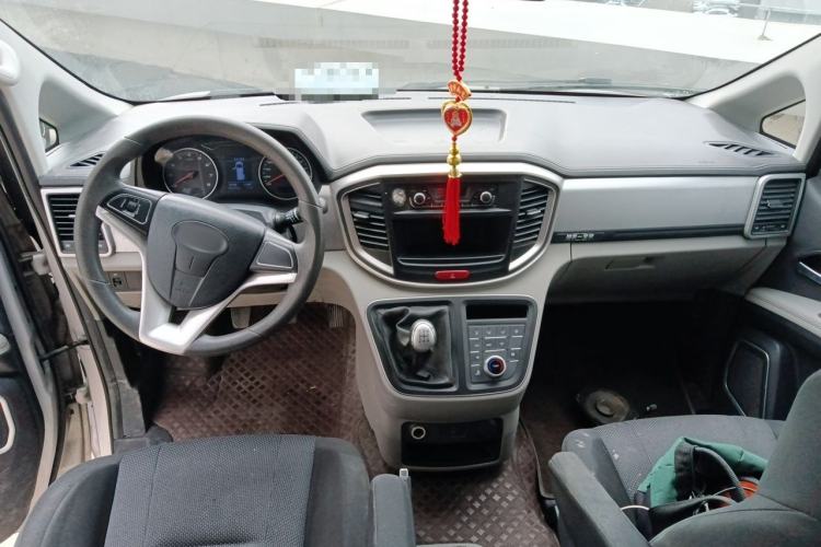 Used JAC Refine M4 2016 2.0L Manual Comfort Edition Center Console