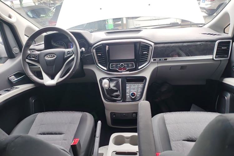 Used JAC Refine M4 2016 2.0L Manual Luxury Version Center Console