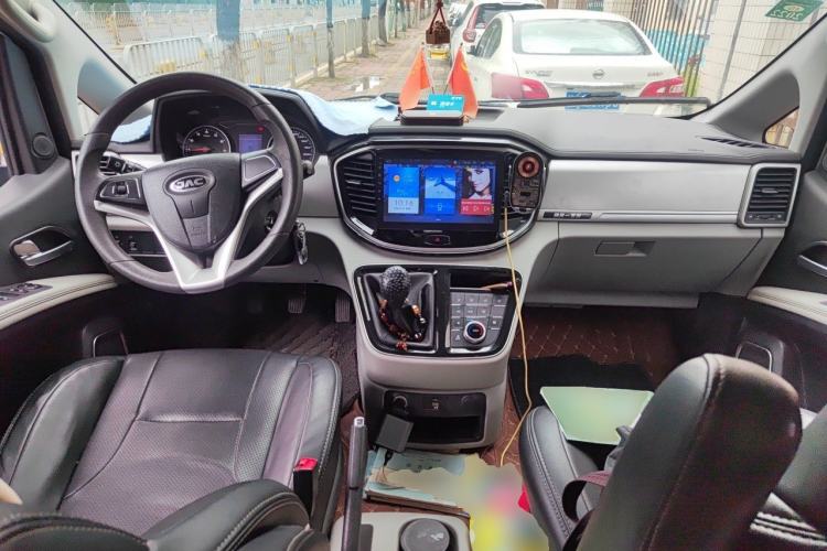 Used JAC Refine M4 2016 2.0L Manual Comfort Edition Center Console