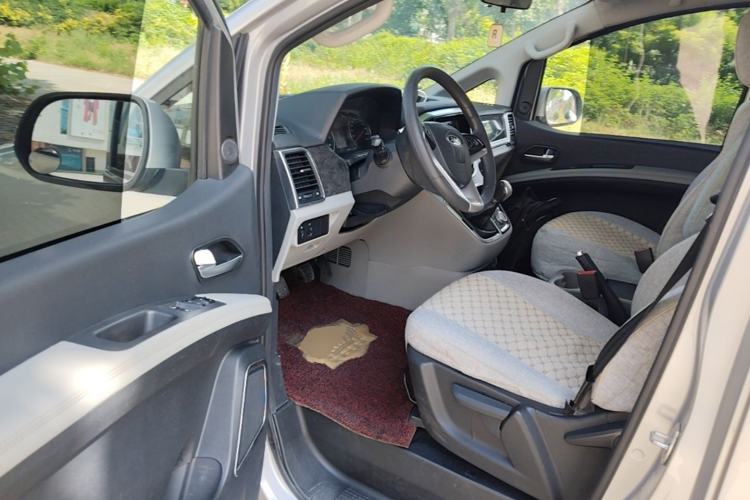 Used JAC Refine M4 2016 2.0L Manual Luxury Version Driver Seat