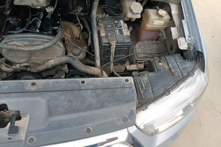 Used JAC Refine M4 2016 2.0L Manual Comfort Edition Engine Bay Left