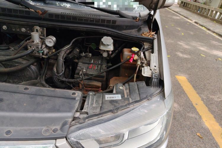 Used JAC Refine M4 2016 2.0L Manual Luxury Version Engine Bay Left
