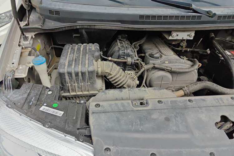Used JAC Refine M4 2016 2.0L Manual Comfort Edition Engine Bay Right