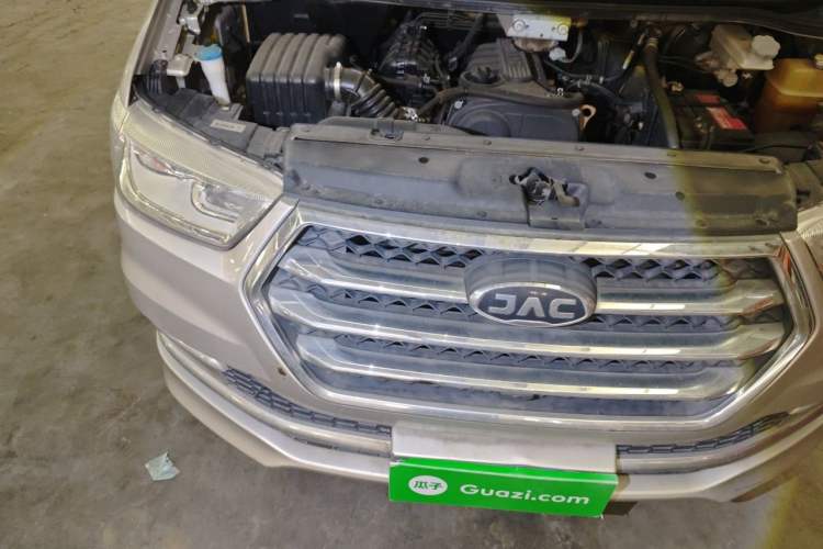 Used JAC Refine M4 2016 2.0L Manual Luxury Version Engine Bay Right