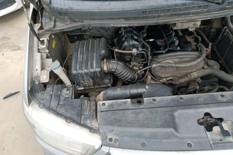 Used JAC Refine M4 2016 2.0L Manual Comfort Edition Engine Bay Right