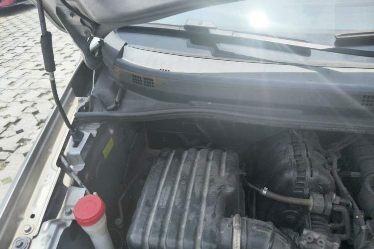 Used JAC Refine M4 2016 2.0L Manual Comfort Edition Engine Bay Right
