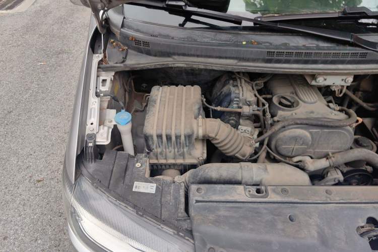 Used JAC Refine M4 2016 2.0L Manual Luxury Version Engine Bay Right