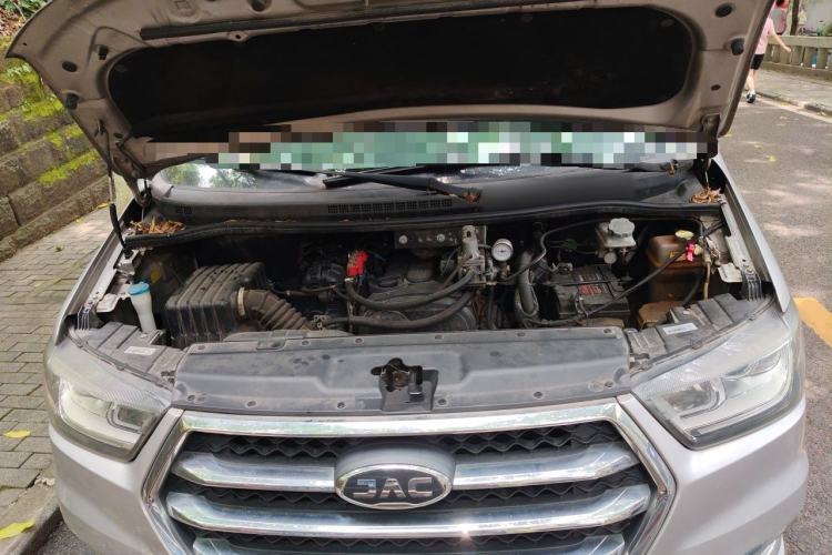Used JAC Refine M4 2016 2.0L Manual Luxury Version Engine Bay