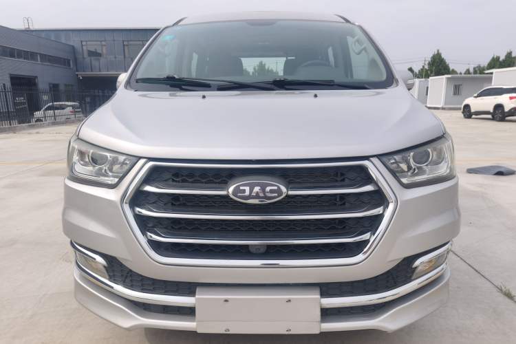 Used JAC Refine M4 2016 2.0L Manual Luxury Version Exterior 1