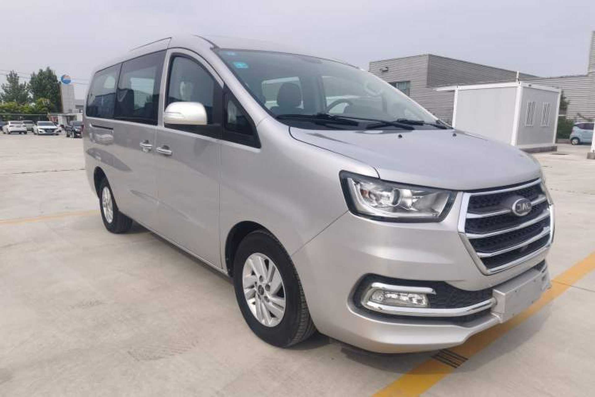 Used JAC Refine M4 2016 2.0L Manual Luxury Version Exterior 2