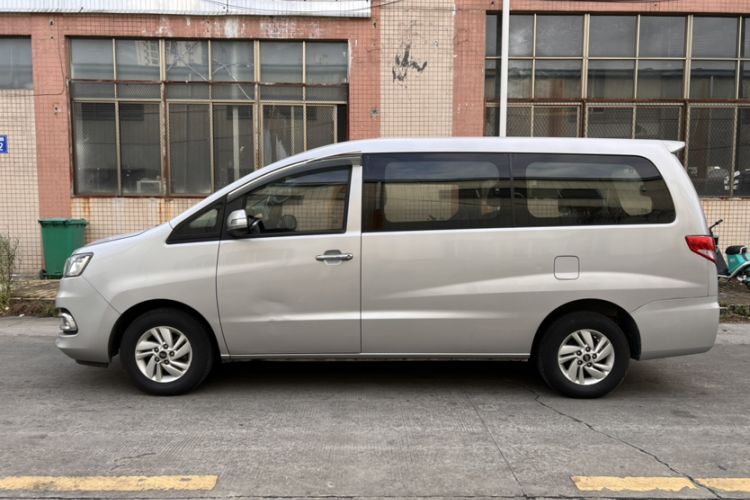 Used JAC Refine M4 2016 2.0L Manual Luxury Version Exterior 3