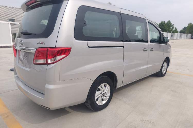 Used JAC Refine M4 2016 2.0L Manual Luxury Version Exterior 4