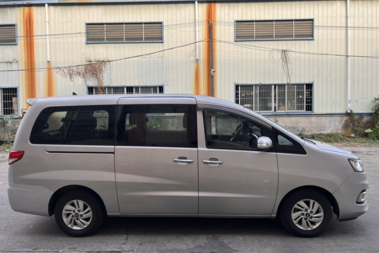 Used JAC Refine M4 2016 2.0L Manual Luxury Version Exterior 4