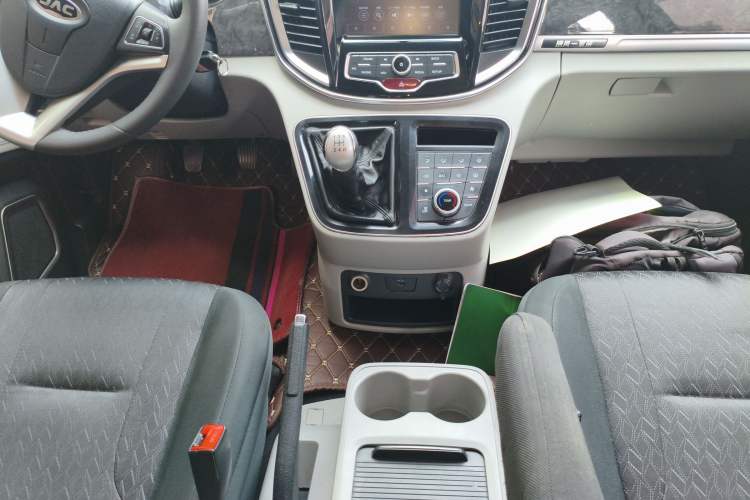 Used JAC Refine M4 2016 2.0L Manual Luxury Version Gear Lever