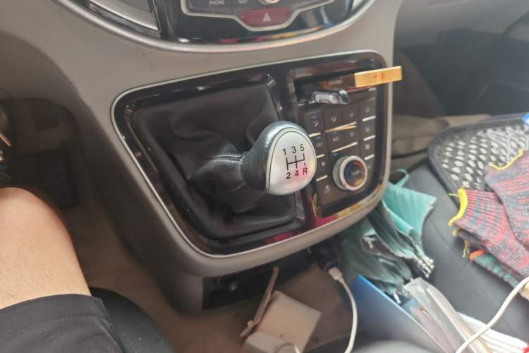 Used JAC Refine M4 2016 2.0L Manual Luxury Version Gear Lever