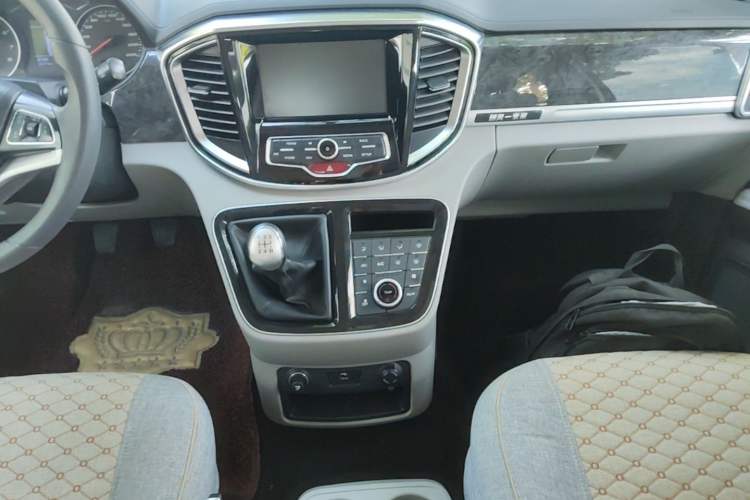 Used JAC Refine M4 2016 2.0L Manual Luxury Version Gear Lever