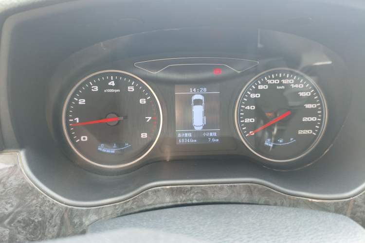 Used JAC Refine M4 2016 2.0L Manual Luxury Version Instrument Cluster