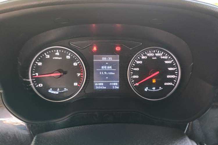 Used JAC Refine M4 2016 2.0L Manual Luxury Version Instrument Cluster