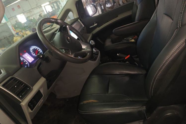 Used JAC Refine M4 2016 2.0L Manual Luxury Version Left Front Seat