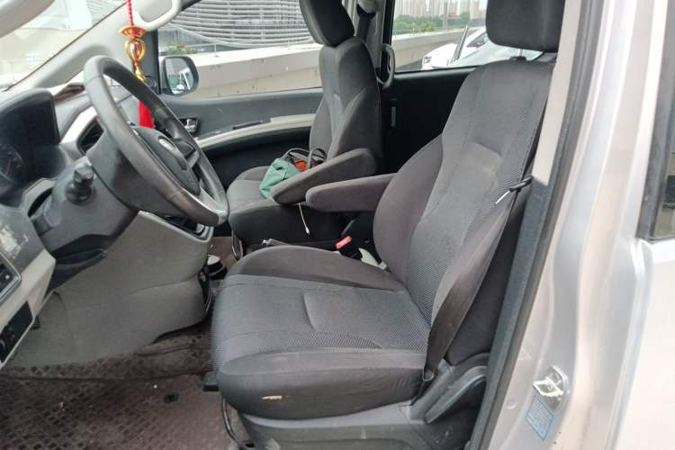 Used JAC Refine M4 2016 2.0L Manual Comfort Edition Left Front Seat