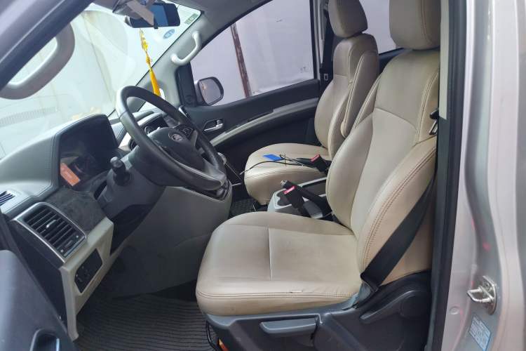 Used JAC Refine M4 2016 2.0L Manual Luxury Version Left Front Seat
