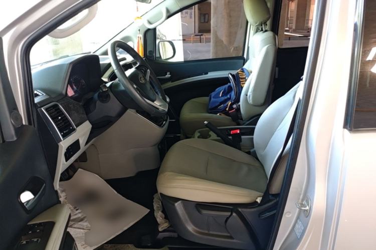 Used JAC Refine M4 2016 2.0L Manual Luxury Version Left Front Seat