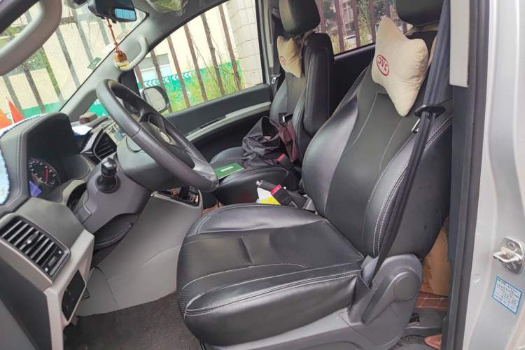 Used JAC Refine M4 2016 2.0L Manual Comfort Edition Left Front Seat
