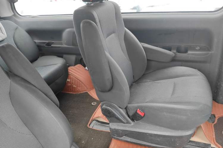 Used JAC Refine M4 2016 2.0L Manual Comfort Edition Left Rear Seat