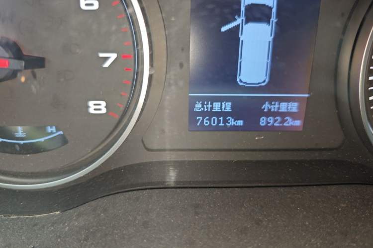Used JAC Refine M4 2016 2.0L Manual Comfort Edition Odometer Close Up