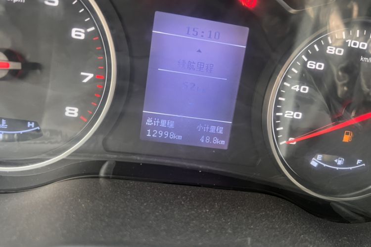 Used JAC Refine M4 2016 2.0L Manual Luxury Version Odometer Close Up