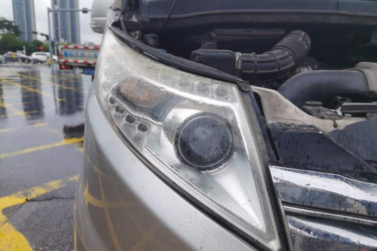 Used JAC Refine M4  Right Front Headlight
