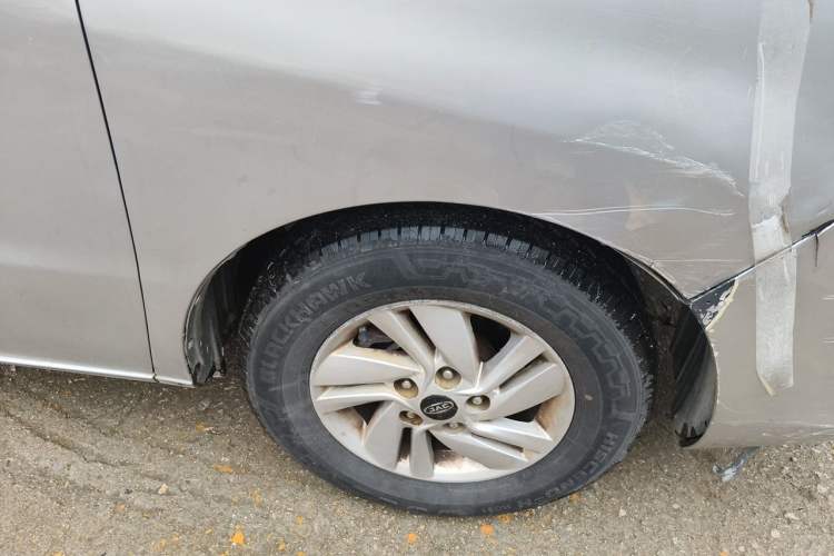 Used JAC Refine M4 2016 2.0L Manual Luxury Smart Version Right Front Wheel Hub