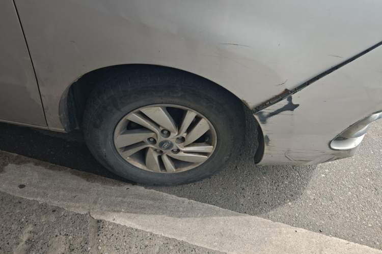 Used JAC Refine M4 2016 2.0L Manual Luxury Version Right Front Wheel Hub