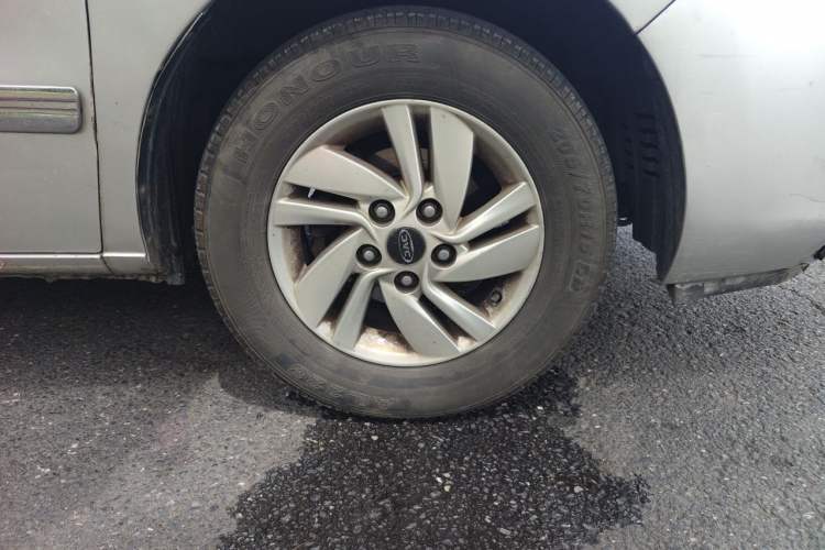 Used JAC Refine M4 2016 2.0L Manual Luxury Version Right Front Wheel Hub