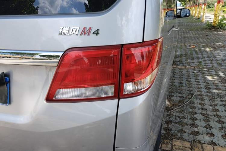 Used JAC Refine M4 2016 2.0L Manual Luxury Version Right Rear Taillight