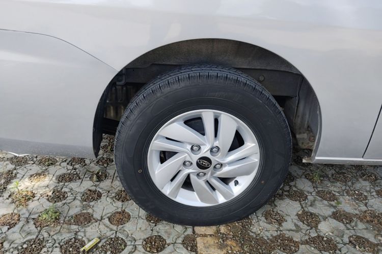 Used JAC Refine M4 2016 2.0L Manual Luxury Version Right Rear Wheel Hub