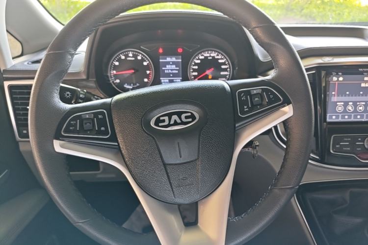 Used JAC Refine M4 2016 2.0L Manual Luxury Version Steering Wheel