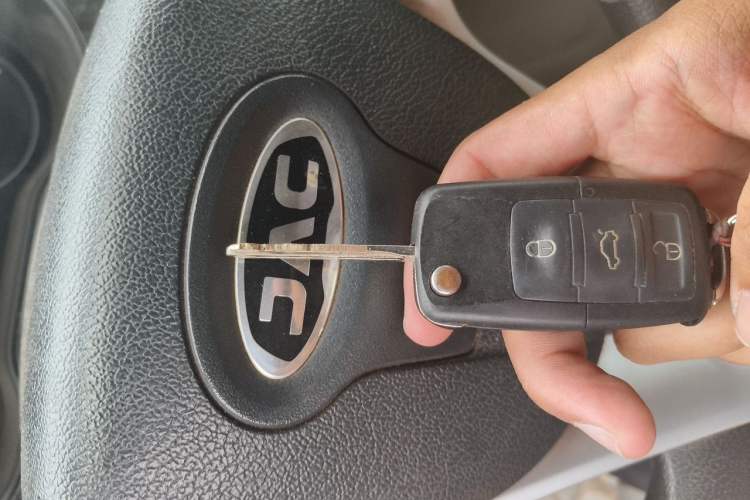 Used JAC Refine M4 2016 2.0L Manual Luxury Smart Version Vehicle Key