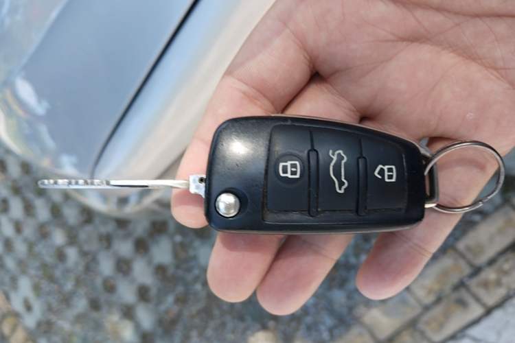 Used JAC Refine M4 2016 2.0L Manual Luxury Version Vehicle Key