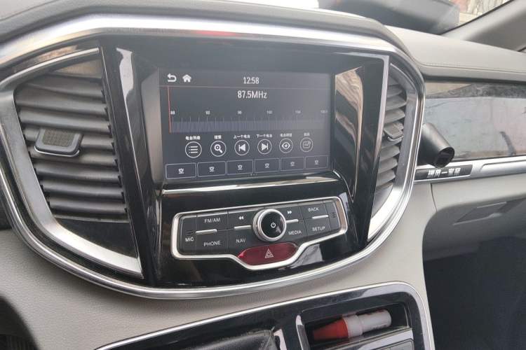 Used JAC Refine M4 2016 2.0L Manual Luxury Version Audio And AC Panel