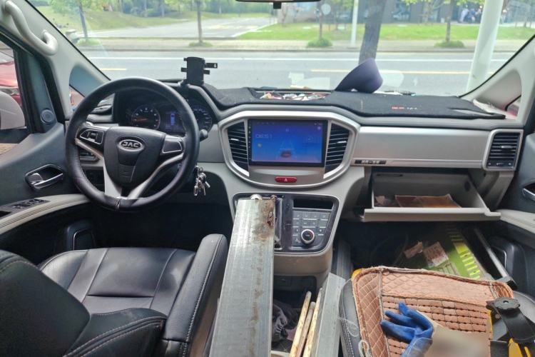 Used JAC Refine M4 2016 2.0L Manual Comfort Edition Center Console