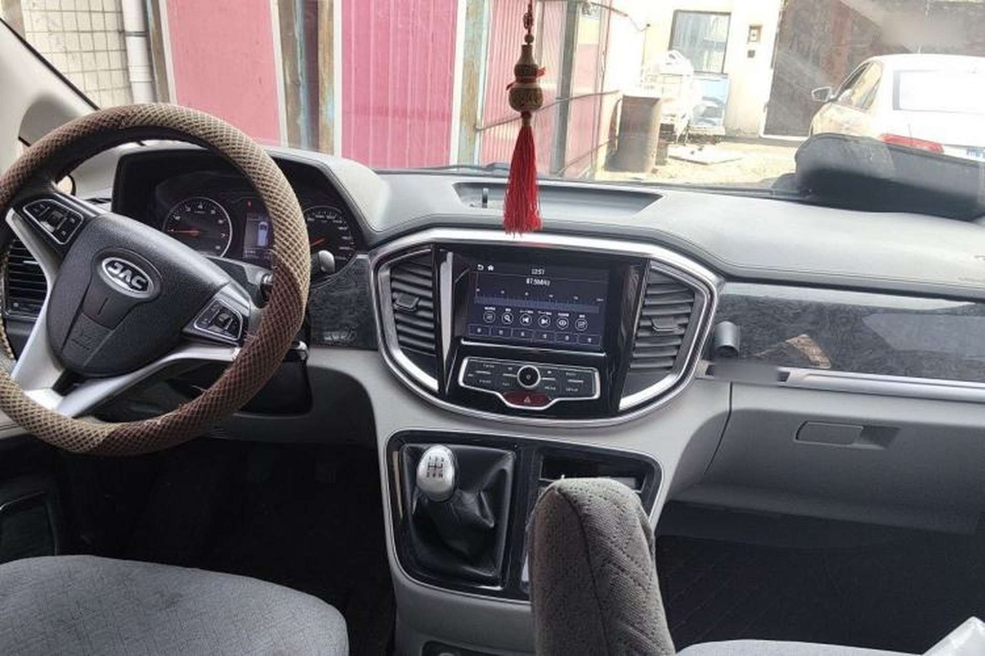 Used JAC Refine M4 2016 2.0L Manual Luxury Version Center Console